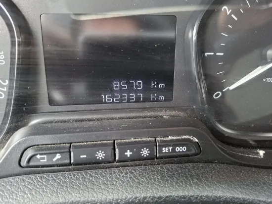 Изображение Citroën - Jumpy EAT6, 2.0 Blue HDi Diesel