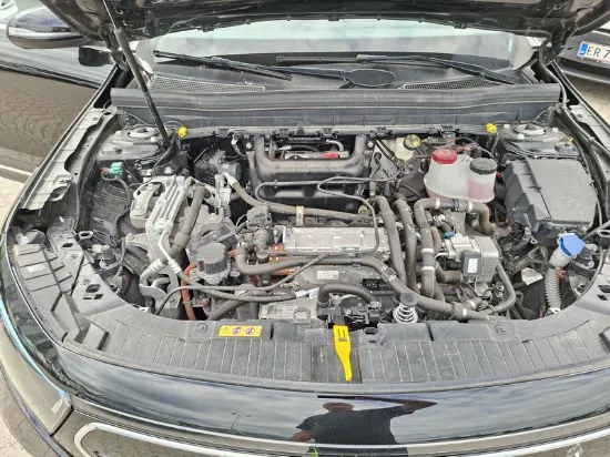 Изображение Mercedes - EQB250+