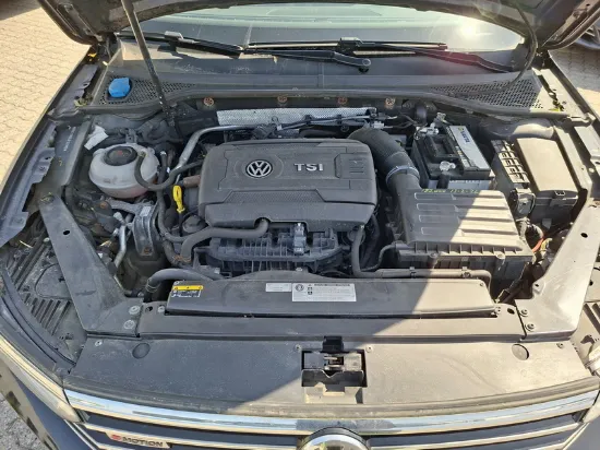 Picture of Volkswagen - Passat Highline DSG6 4Motion 280HP, 2.0 TSI