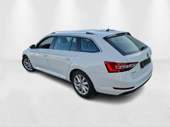 Изображение Skoda - Superb Combi Style DSG7 4X4, 2.0 TSI 272 hk Benzin