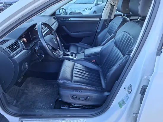 Изображение Skoda - Superb Combi Style DSG7 4X4, 2.0 TSI 272 hk Benzin