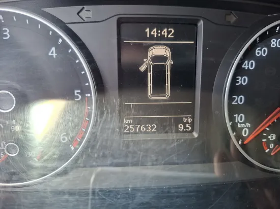 Изображение Volkswagen - Transporter Long DSG7 Aut., 2.0 TDI Diesel,