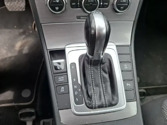 Изображение Volkswagen - Passat Comfortline DSG , 2.0 TDI Diesel