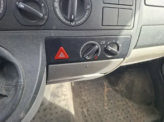 Изображение Volkswagen - Transporter Kombi , 1.9 TDI Diesel