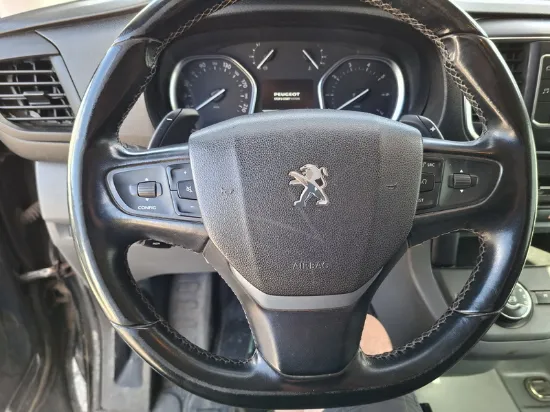 Picture of Peugeot - Expert EAT6, 2.0 BlueHDi Diesel
