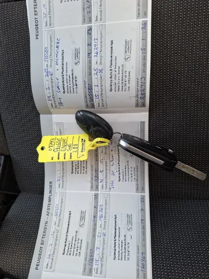 Picture of Peugeot - Expert EAT6, 2.0 BlueHDi Diesel