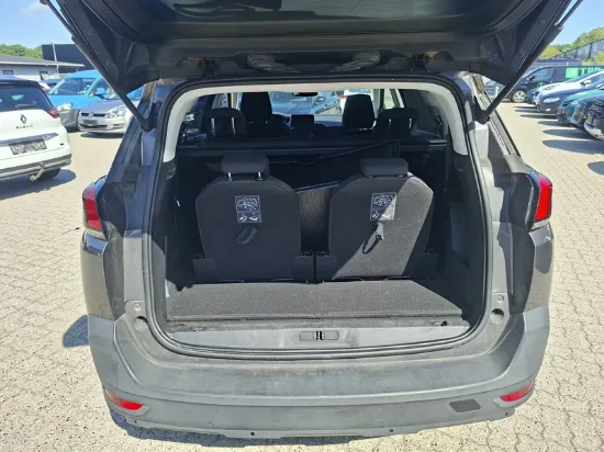 Изображение Peugeot - 5008 Active, 1.2 e-THP Benzin