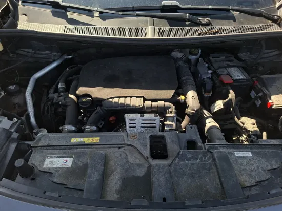 Изображение Peugeot - 5008 Active, 1.2 e-THP Benzin