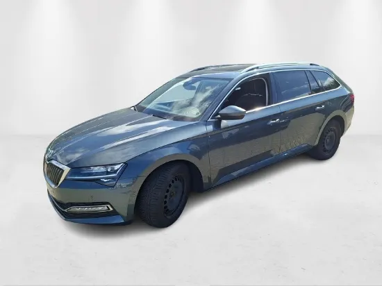 Изображение Skoda - Superb Combi DSG7, 2.0 TDI Diesel