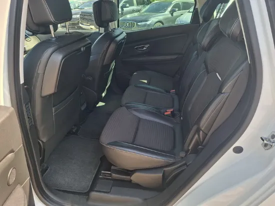 Picture of Renault - Grand Scenic EDC, 1.5 dCi BOSE EDITION Diesel