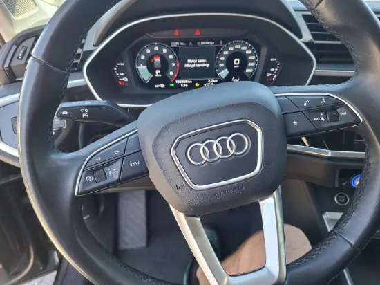 Изображение Audi - Q3 45 S Tronic , 1.4 TFSI e Hybrid/Benzin