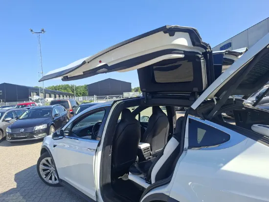 Изображение Tesla - Model X Long Range Plus