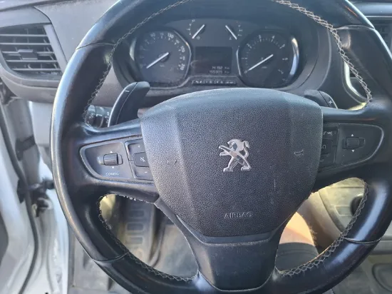 Picture of Peugeot - Expert Premium Pro EAT8, 2.0 BlueHDi Diesel