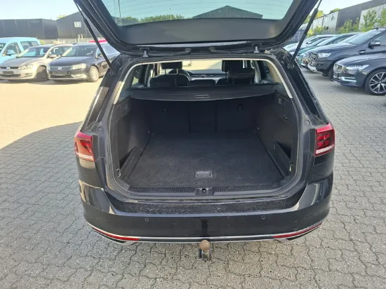 Picture of Volkswagen - Passat Elegance Aut., 2.0 TDI Diesel
