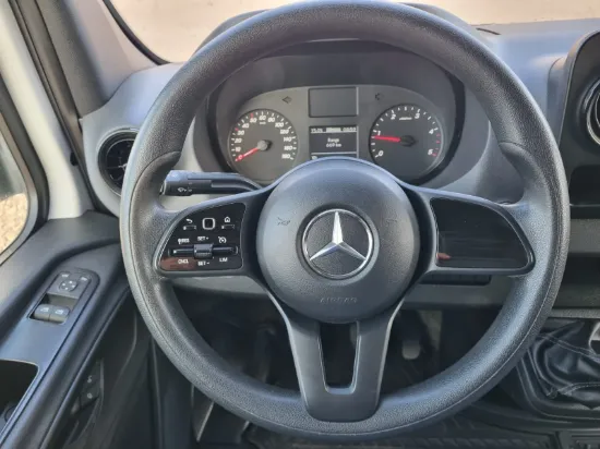 Picture of Mercedes-Benz Sprinter 215 2.0 CDI VAN R1 F WD