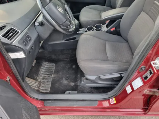 Изображение Toyota 1.8 VVT-i 7 sæder Multidrive