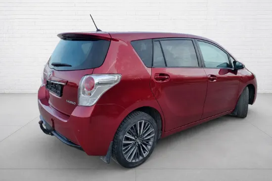 Изображение Toyota 1.8 VVT-i 7 sæder Multidrive