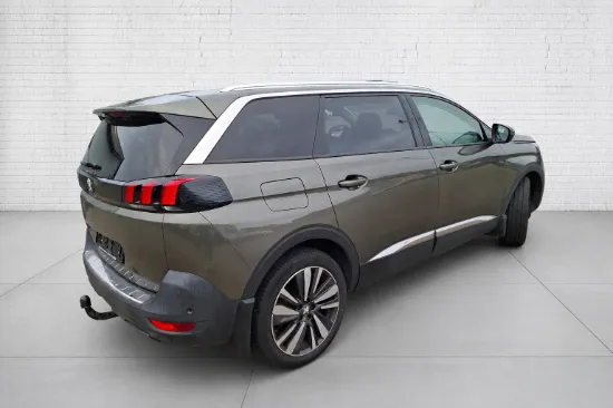 Изображение PEUGEOT 5008 1.2 130 PureTech Allure SUV