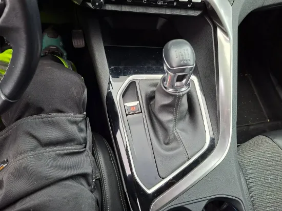 Изображение PEUGEOT 5008 1.2 130 PureTech Allure SUV