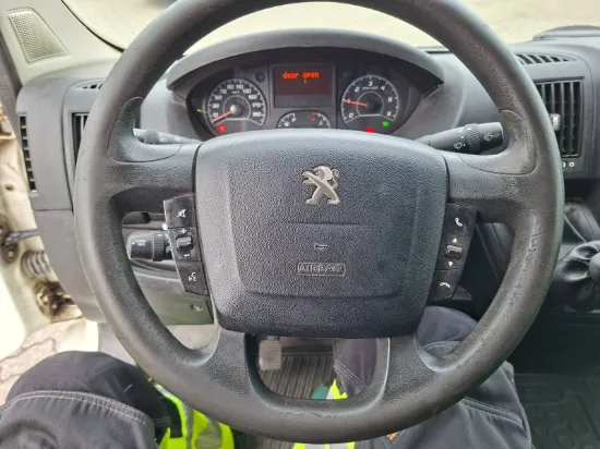 Изображение PEUGEOT Boxer Van 2.2 HDi 130 hk 330 L2H1