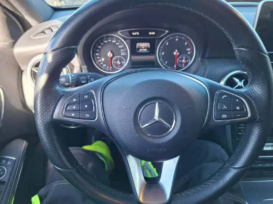 Изображение MERCEDES-BENZ A-Klasse 200 d 2,2 Diesel