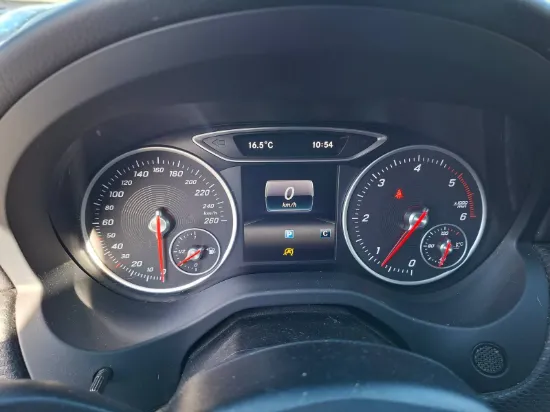 Изображение MERCEDES-BENZ A-Klasse 200 d 2,2 Diesel