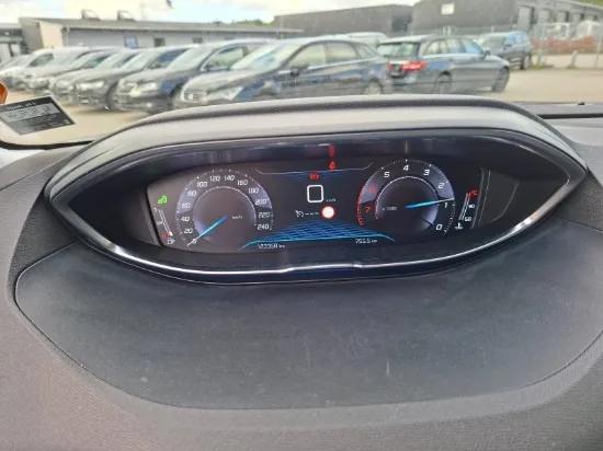 Picture of PEUGEOT 3008 PureTech 130 SUV