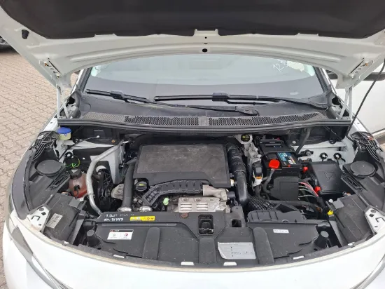 Изображение PEUGEOT 5008 PureTech 1.2 130 SUV