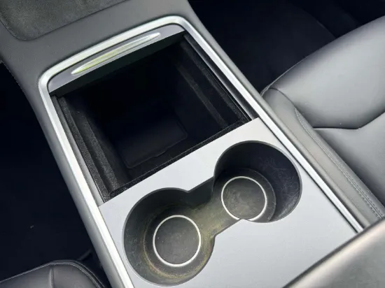 Picture of Tesla Y RWD Sport Utility