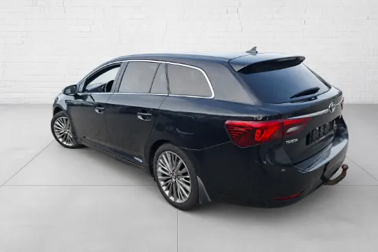 Изображение TOYOTA AVENSIS 2.0 D-4D Touring Sports