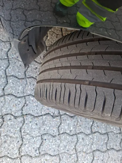 Изображение TOYOTA AVENSIS 2.0 D-4D Touring Sports