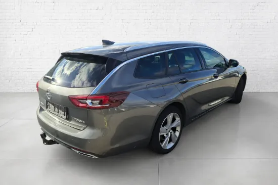 Изображение OPEL INSIGNIA 2,0T 260HK Sports Tourer 4x4 Aut.