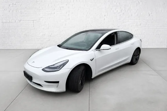 Изображение TESLA Model 3 Standard Range