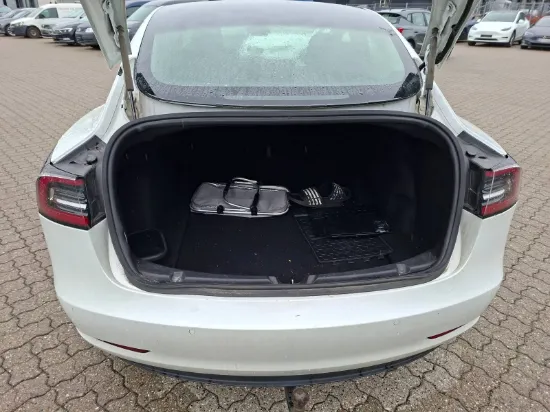 Изображение TESLA Model 3 Standard Range