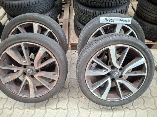Изображение NISSAN QASHQAI DIG-T 115 SUV 2WD Xtronic Aut.
