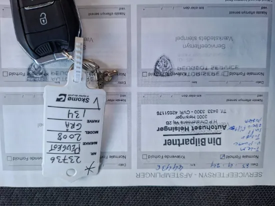Picture of PEUGEOT 2008 1,2 PureTech 130  SUV
