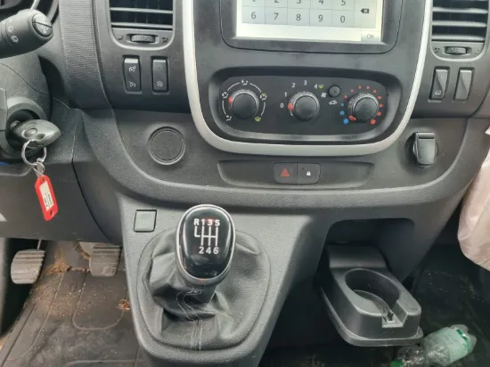 Picture of Renault Trafic 2.0 dCi 120 T29 L2H1