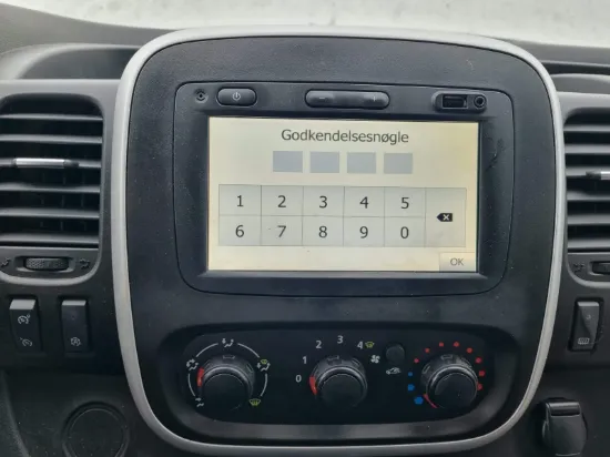Picture of Renault Trafic 2.0 dCi 120 T29 L2H1