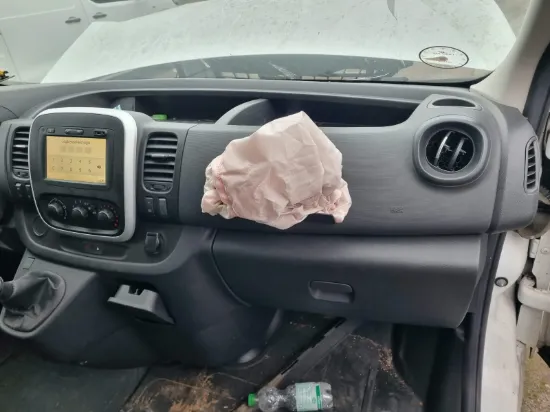 Picture of Renault Trafic 2.0 dCi 120 T29 L2H1