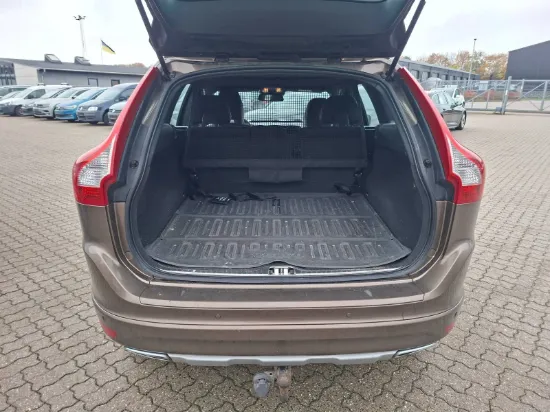 Picture of VOLVO XC60 2,0 D4 Momentum
