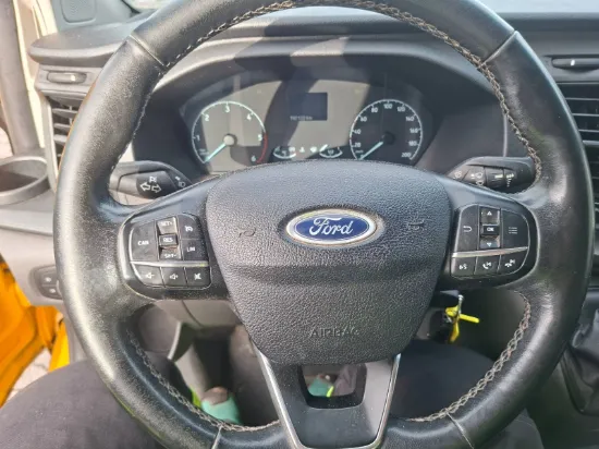 Picture of FORD Transit Custom 300L Van 2.0TDCi - FWD (M6 HK )  FWD M6