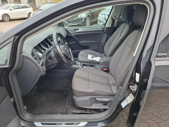 Picture of VOLKSWAGEN GOLF 1,6 TDI Bluemotion DSG
