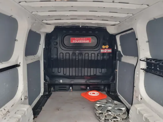 Picture of Nissan e-NV200